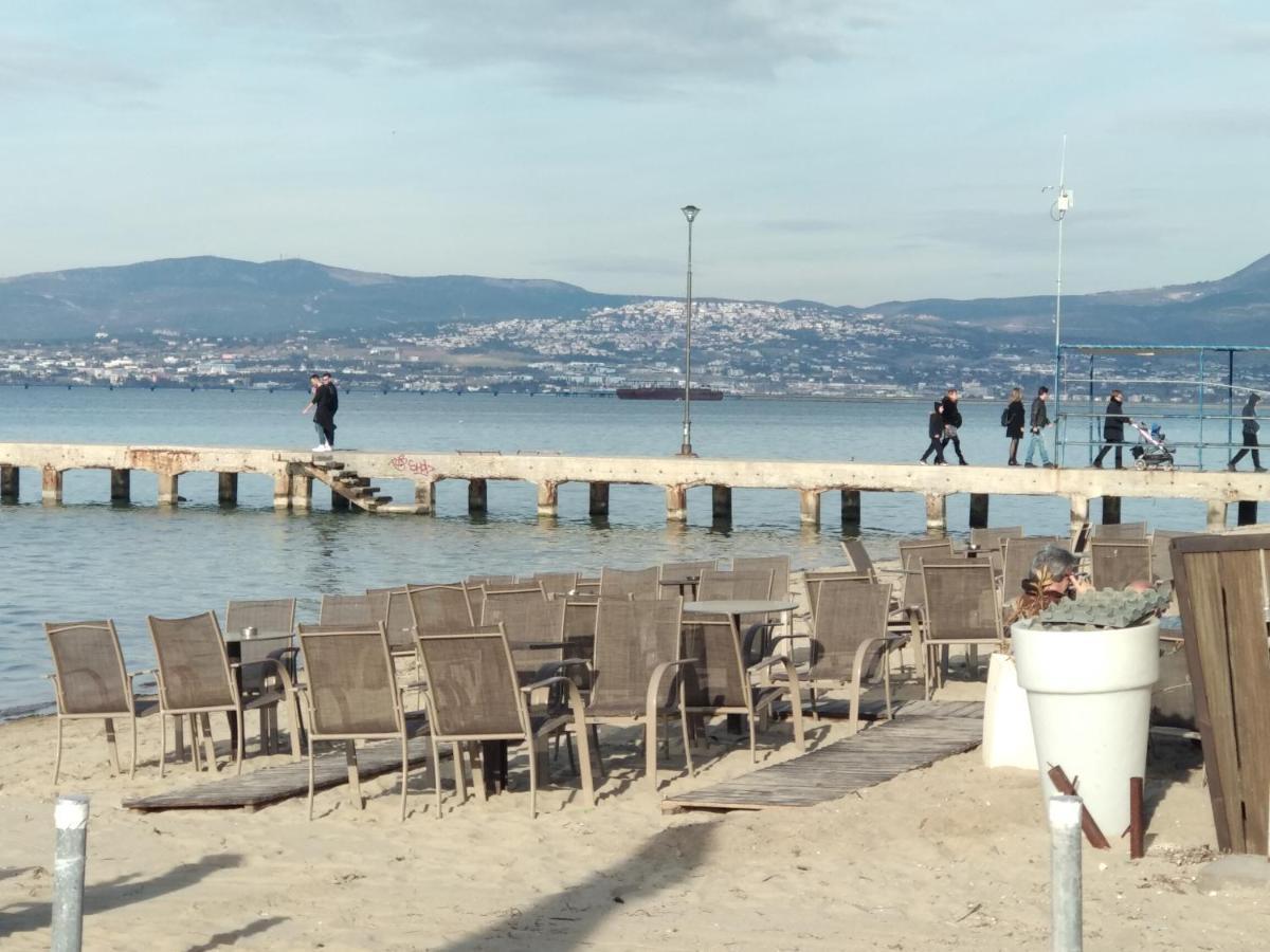 Apartment Next To The Sea Peraia  Bagian luar foto